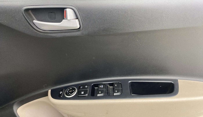 2017 Hyundai Grand i10 ASTA 1.2 KAPPA VTVT, Petrol, Manual, 14,054 km, Driver Side Door Panels Control
