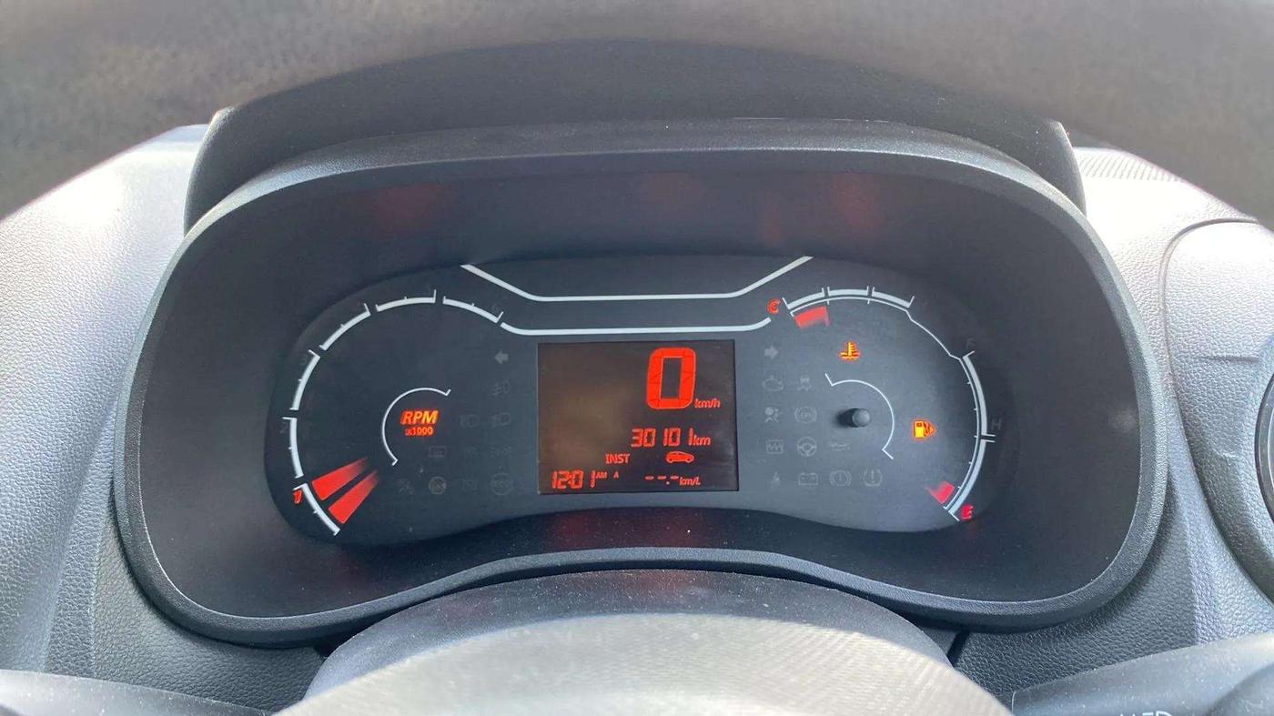 2021 Renault Kwid RXL, Petrol, Manual, 30,087 km, Odometer Image