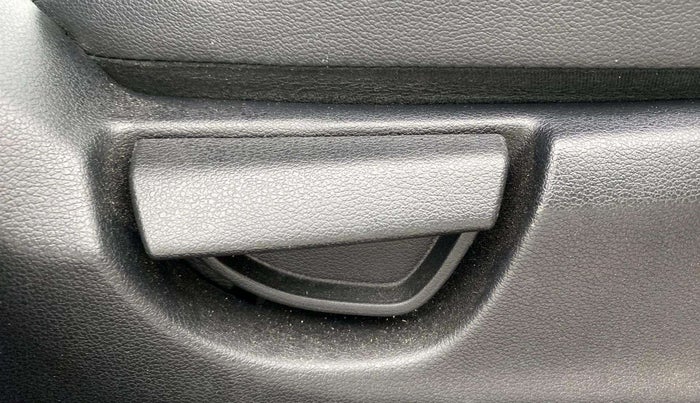 2022 Hyundai NEW SANTRO SPORTZ AMT, Petrol, Automatic, 18,478 km, Driver Side Adjustment Panel