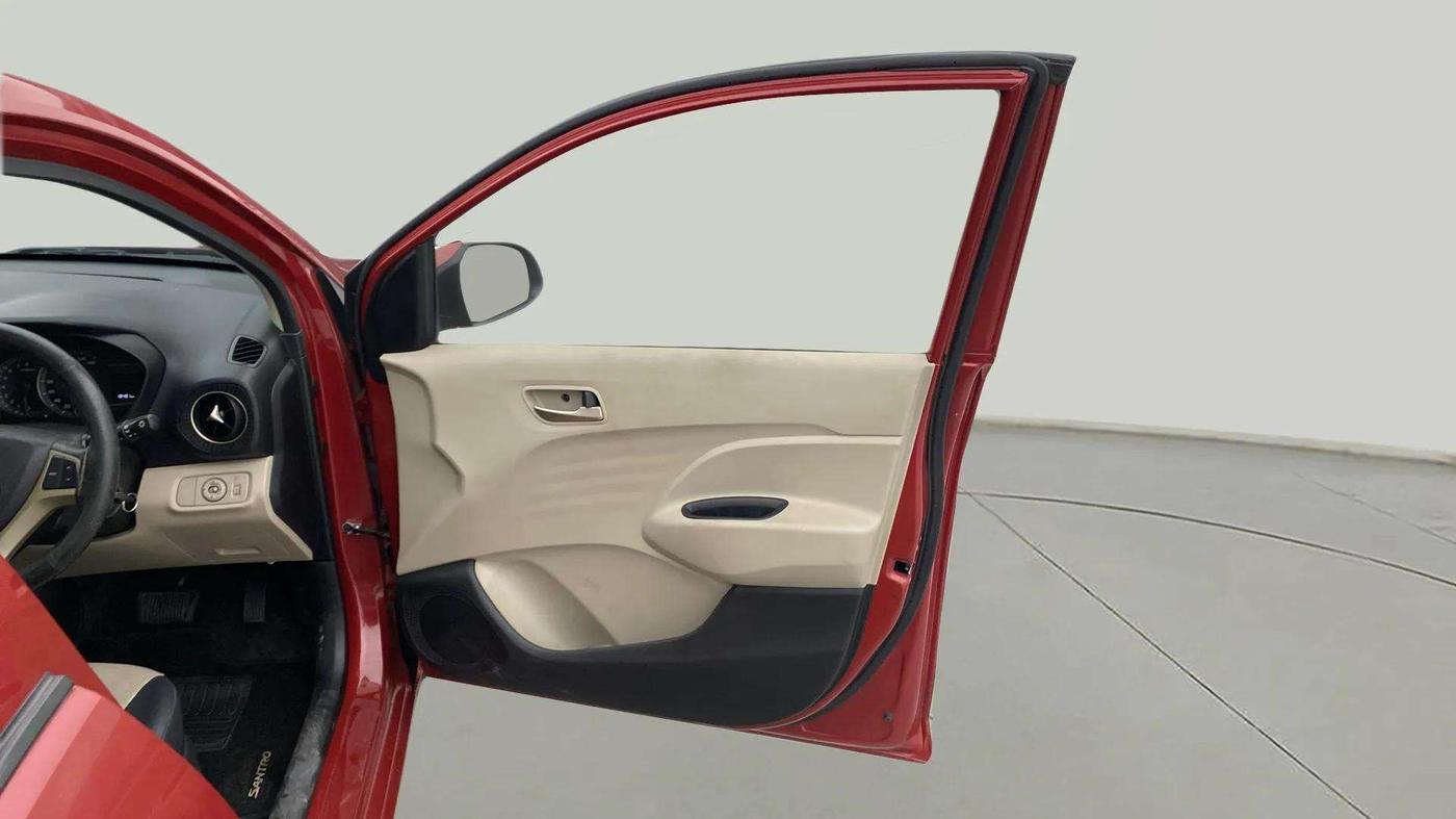2022 Hyundai NEW SANTRO SPORTZ AMT, Petrol, Automatic, 18,744 km, RHS Front Door