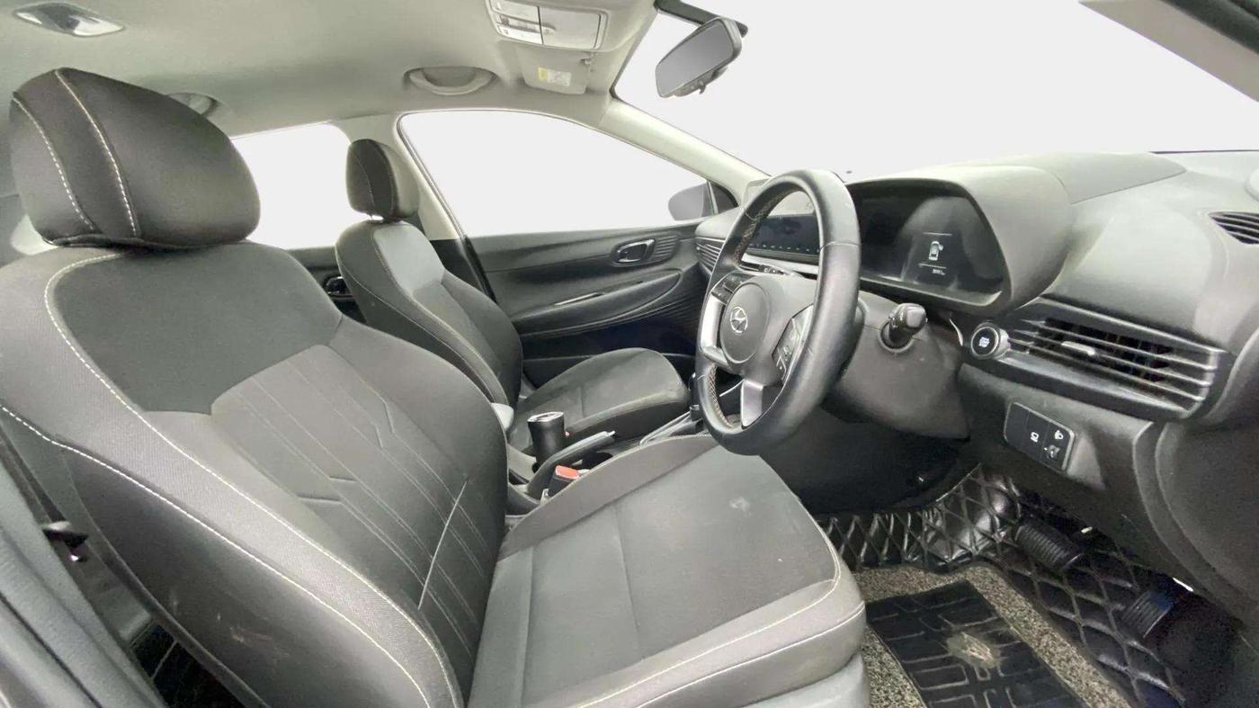 2020 Hyundai NEW I20 ASTA 1.2 AT, Petrol, Automatic, 35,948 km, Right Side Front Door Cabin