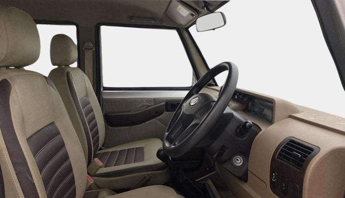 2022 Mahindra Bolero B6 (O), Diesel, Manual, 29,166 km, Right Side Front Door Cabin
