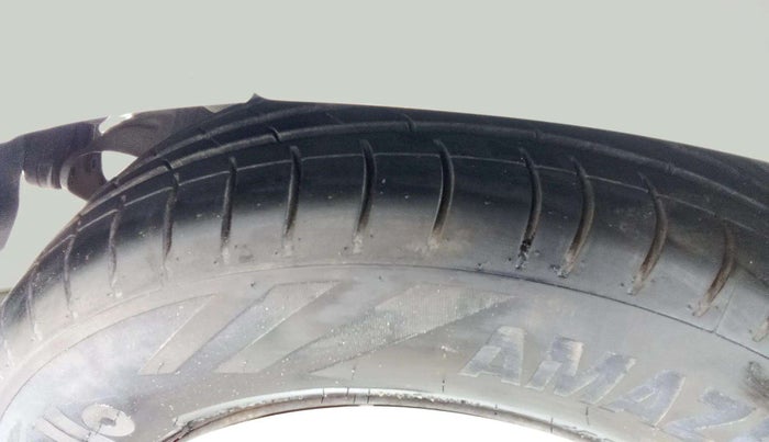 2012 Hyundai i10 SPORTZ 1.2, Petrol, Manual, 73,289 km, Right Rear Tyre Tread