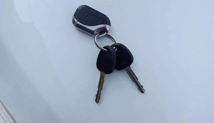 2012 Hyundai i10 SPORTZ 1.2, Petrol, Manual, 73,289 km, Key Close Up