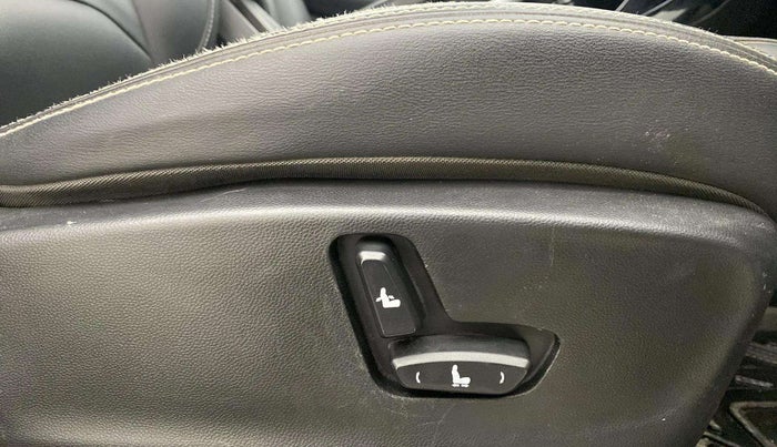 2019 MG HECTOR SHARP 2.0 DIESEL, Diesel, Manual, 86,077 km, Driver Side Adjustment Panel