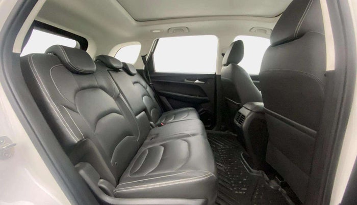 2019 MG HECTOR SHARP 2.0 DIESEL, Diesel, Manual, 86,077 km, Right Side Rear Door Cabin