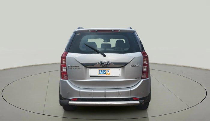 2015 Mahindra XUV500 W10, Diesel, Manual, 1,70,000 km, Back/Rear