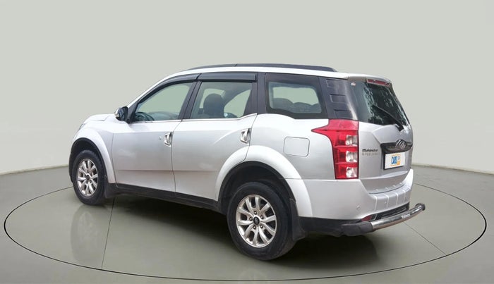 2015 Mahindra XUV500 W10, Diesel, Manual, 1,70,000 km, Left Back Diagonal