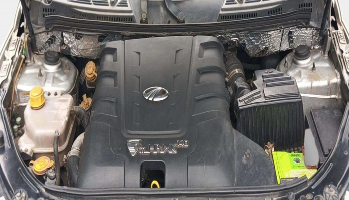 2015 Mahindra XUV500 W10, Diesel, Manual, 1,70,000 km, Engine View