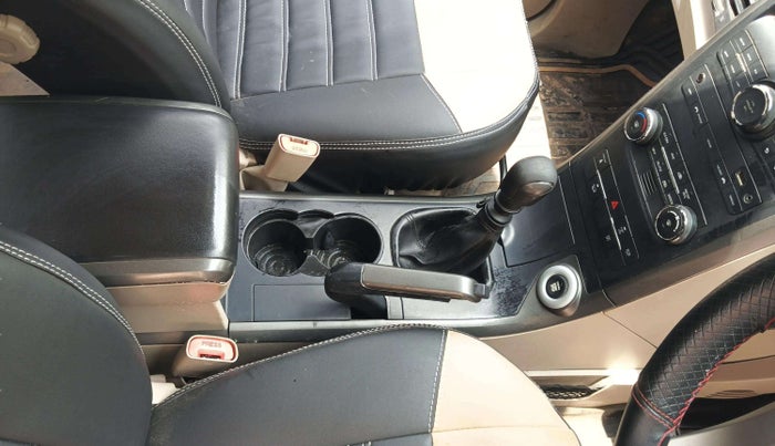 2015 Mahindra XUV500 W10, Diesel, Manual, 1,70,000 km, Gear Lever