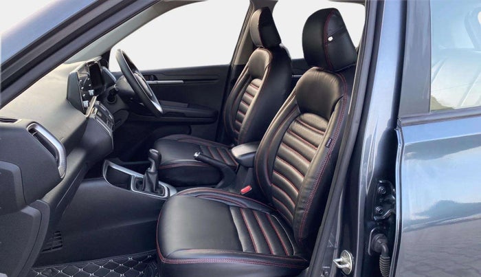 2021 KIA SONET HTK PLUS 1.0 IMT, Petrol, Manual, 1,07,358 km, Right Side Front Door Cabin