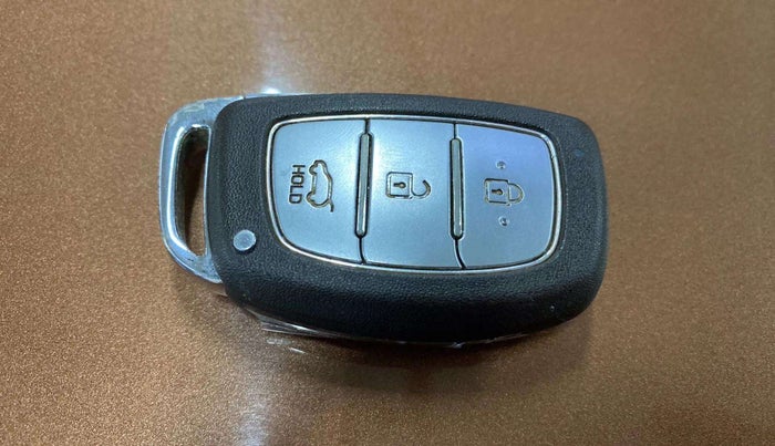 2016 Hyundai i20 Active 1.2 SX, Petrol, Manual, 31,951 km, Key Close Up