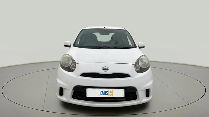 2016 Nissan Micra Active XV, Petrol, Manual, 30,362 km, Front