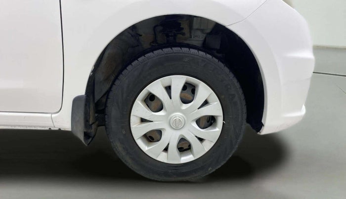 2016 Nissan Micra Active XV, Petrol, Manual, 30,362 km, Right Front Wheel