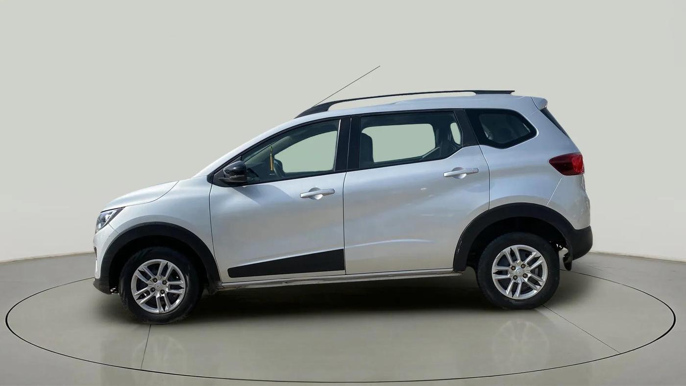 2022 Renault TRIBER RXT, Petrol, Manual, 49,180 km, Left Side