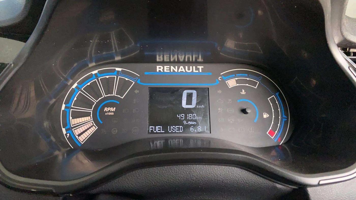 2022 Renault TRIBER RXT, Petrol, Manual, 49,180 km, Odometer Image