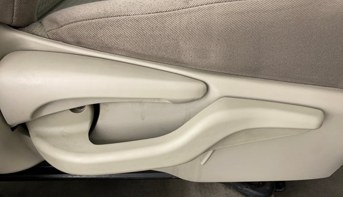 2013 Toyota Etios Liva G SP, Petrol, Manual, 36,608 km, Driver Side Adjustment Panel
