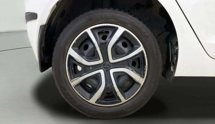 2021 Tata ALTROZ XT PETROL, Petrol, Manual, 48,401 km, Right Rear Wheel
