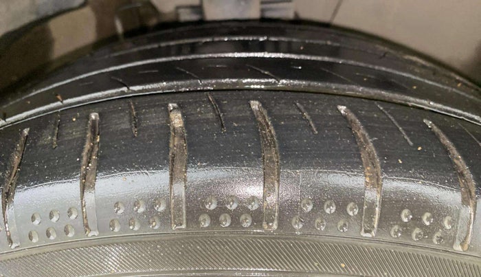 2021 Skoda Rapid STYLE AT TSI, Petrol, Automatic, 27,336 km, Right Front Tyre Tread