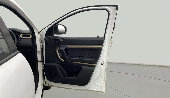 2023 Renault Kiger RXT (O) AMT, Petrol, Automatic, 7,273 km, RHS Front Door