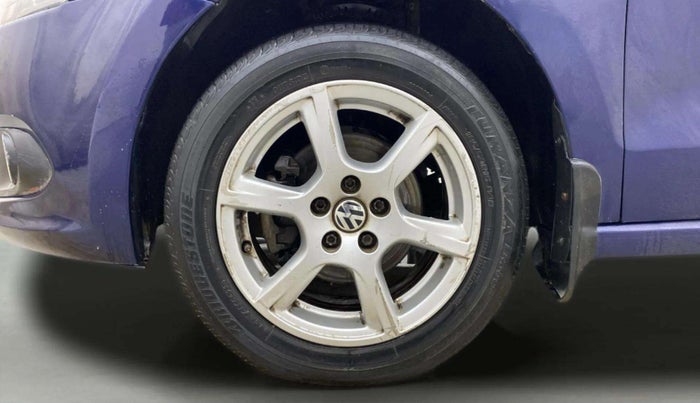 2014 Volkswagen Vento HIGHLINE DIESEL 1.6, Diesel, Manual, 1,20,303 km, Left Front Wheel