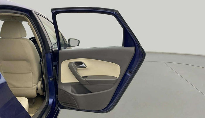 2014 Volkswagen Vento HIGHLINE DIESEL 1.6, Diesel, Manual, 1,20,303 km, RHS Rear Door