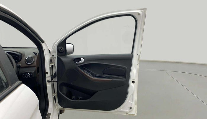 2019 Ford FREESTYLE TITANIUM PLUS 1.2 PETROL, Petrol, Manual, 35,655 km, RHS Front Door