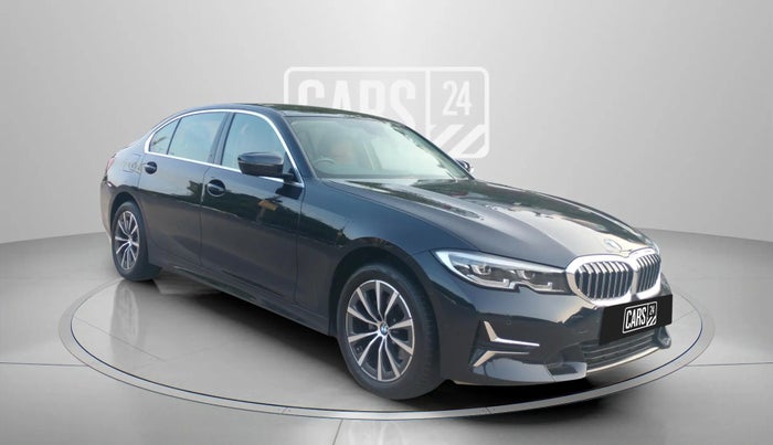 2022 BMW 3 Series 320D LUXURY EDITION, Diesel, Automatic, 20,334 km, Right Front Diagonal