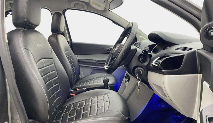 2022 Tata Tiago XT PETROL, Petrol, Manual, 66,483 km, Right Side Front Door Cabin