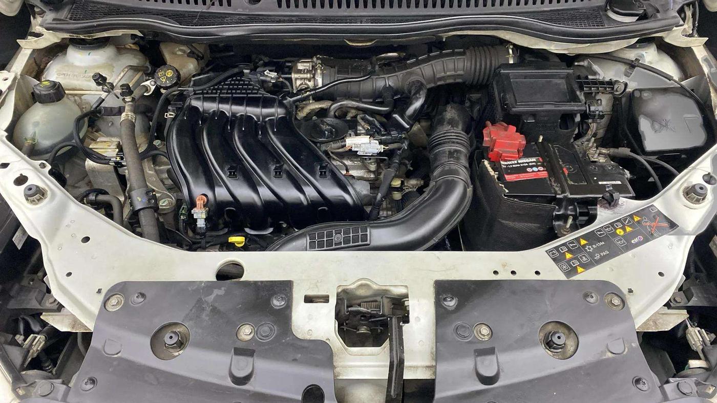 2019 Nissan Kicks XV 1.5, Petrol, Manual, 33,077 km, Engine View