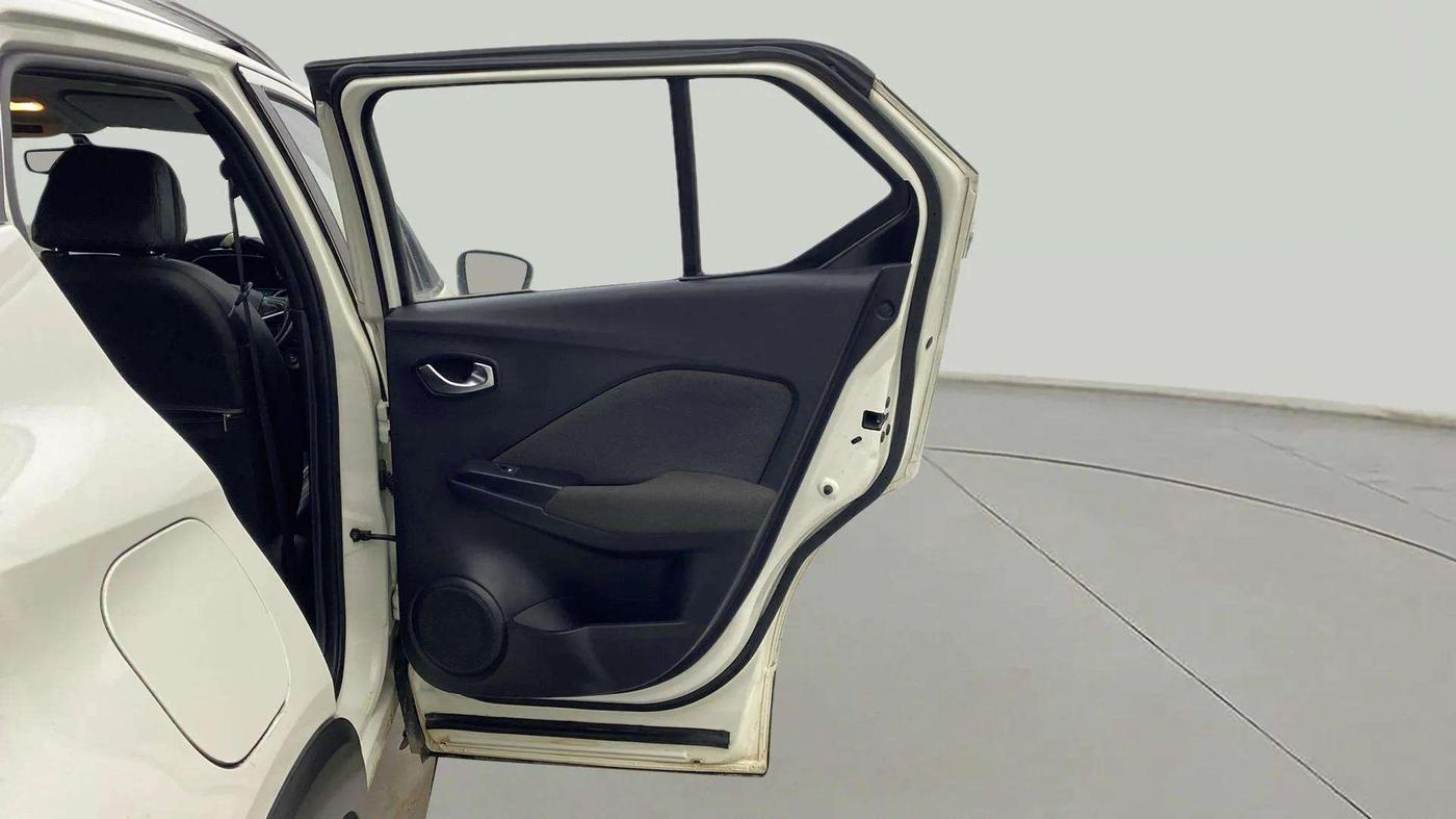 2019 Nissan Kicks XV 1.5, Petrol, Manual, 33,077 km, RHS Rear Door