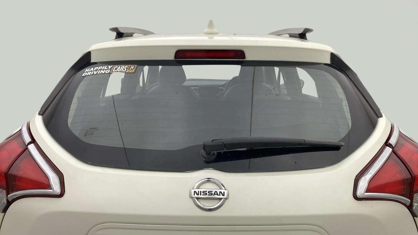 2019 Nissan Kicks XV 1.5, Petrol, Manual, 33,077 km, Rear Windshield
