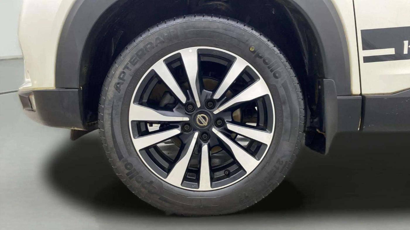 2019 Nissan Kicks XV 1.5, Petrol, Manual, 33,077 km, Left Front Wheel