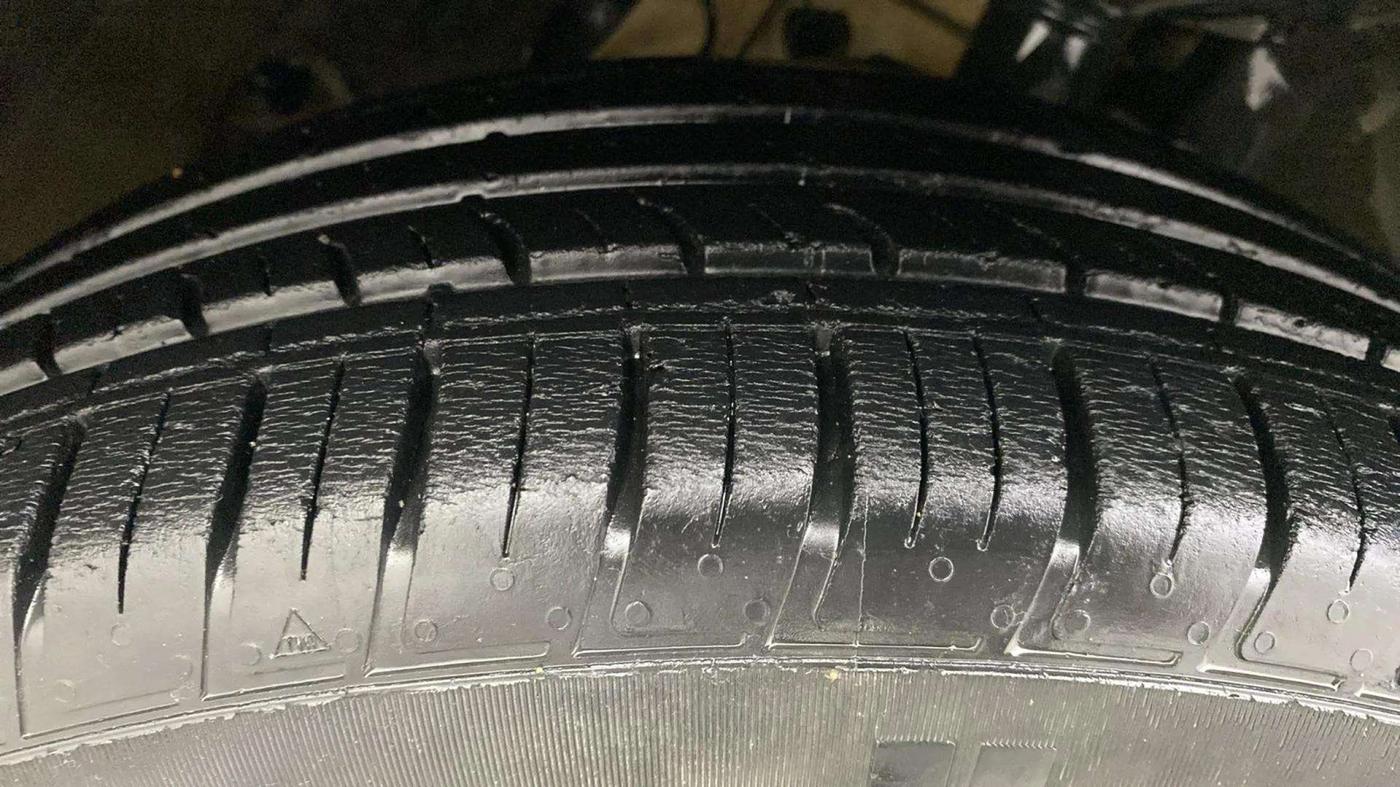 2019 Nissan Kicks XV 1.5, Petrol, Manual, 33,077 km, Right Front Tyre Tread