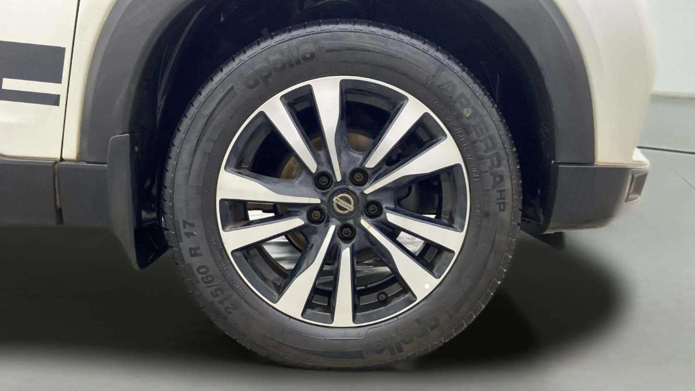 2019 Nissan Kicks XV 1.5, Petrol, Manual, 33,077 km, Right Front Wheel