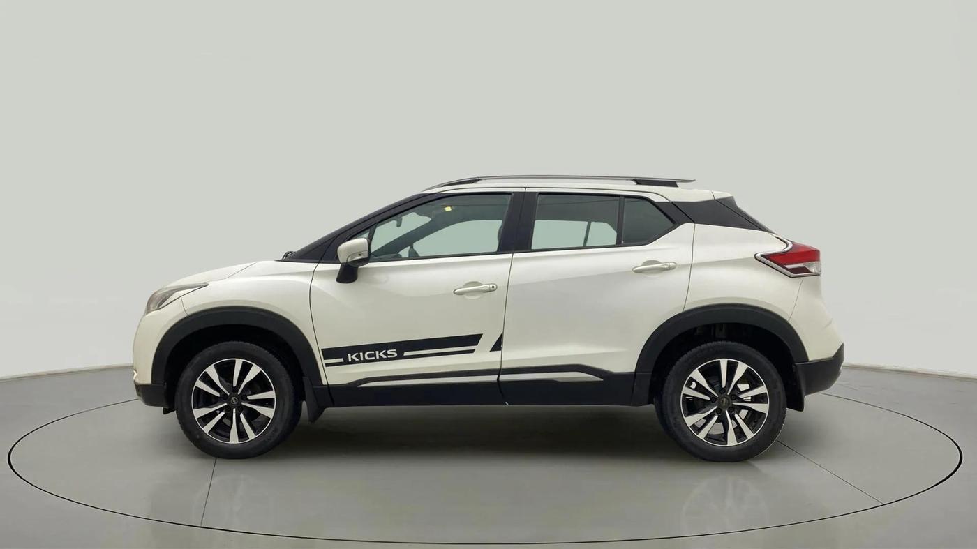 2019 Nissan Kicks XV 1.5, Petrol, Manual, 33,077 km, Left Side
