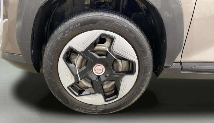 2021 Nissan MAGNITE XE, Petrol, Manual, 25,411 km, Left Front Wheel