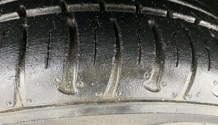 2019 Tata Tiago XZA PETROL, Petrol, Automatic, 14,768 km, Left Front Tyre Tread