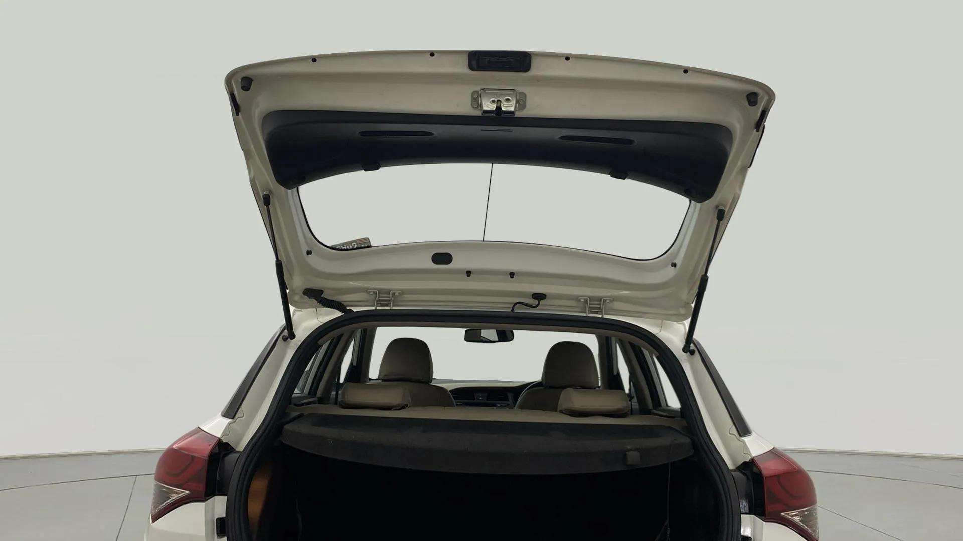 Boot-Open-Top-Half-View-43