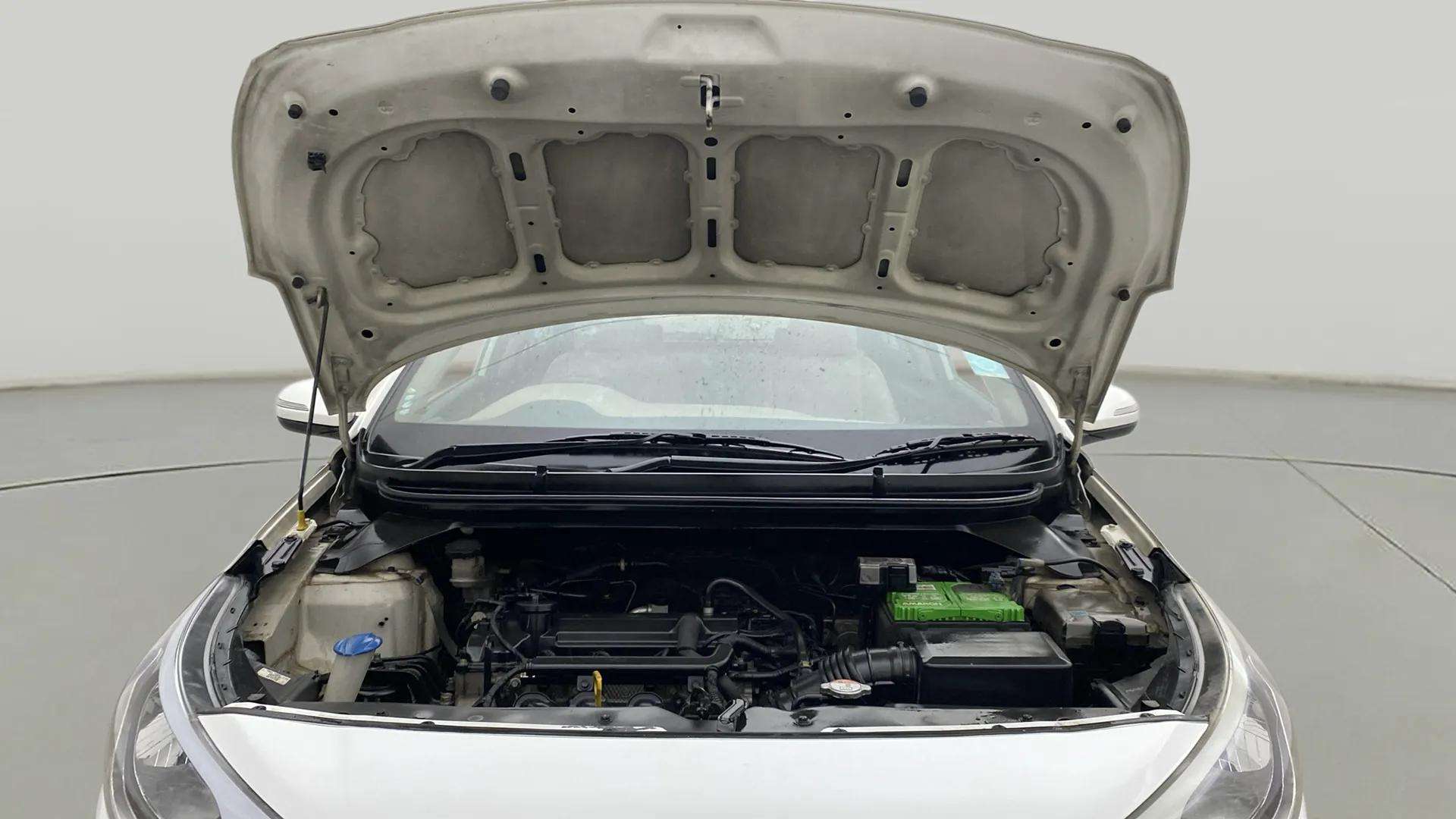 Engine-Full-View-With-Bonnet-Open-13