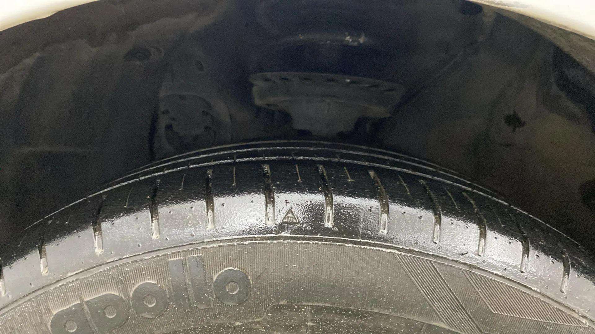 LHS-Front-Tyre-Tread-20