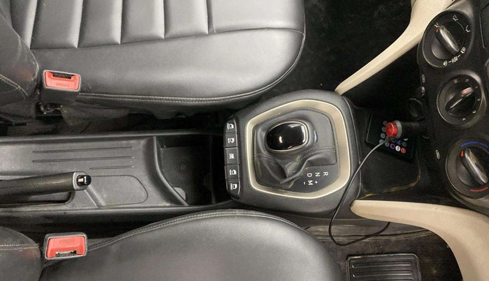 2019 Hyundai NEW SANTRO MAGNA AMT, Petrol, Automatic, 83,065 km, Gear Lever