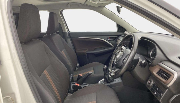 2023 Maruti BREZZA ZXI S-CNG, CNG, Manual, 26,647 km, Right Side Front Door Cabin