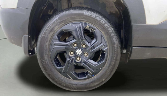 2023 Maruti BREZZA ZXI S-CNG, CNG, Manual, 26,647 km, Right Rear Wheel