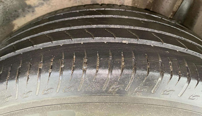 2023 Maruti BREZZA ZXI S-CNG, CNG, Manual, 26,647 km, Left Rear Tyre Tread