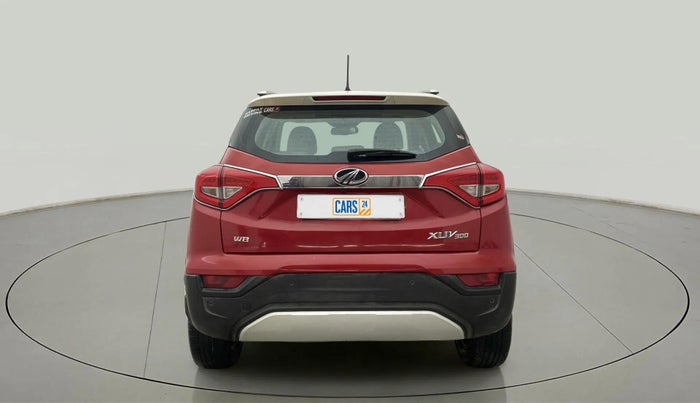 2020 Mahindra XUV300 W8(O) 1.2 PETROL DUAL TONE, Petrol, Manual, 66,817 km, Back/Rear