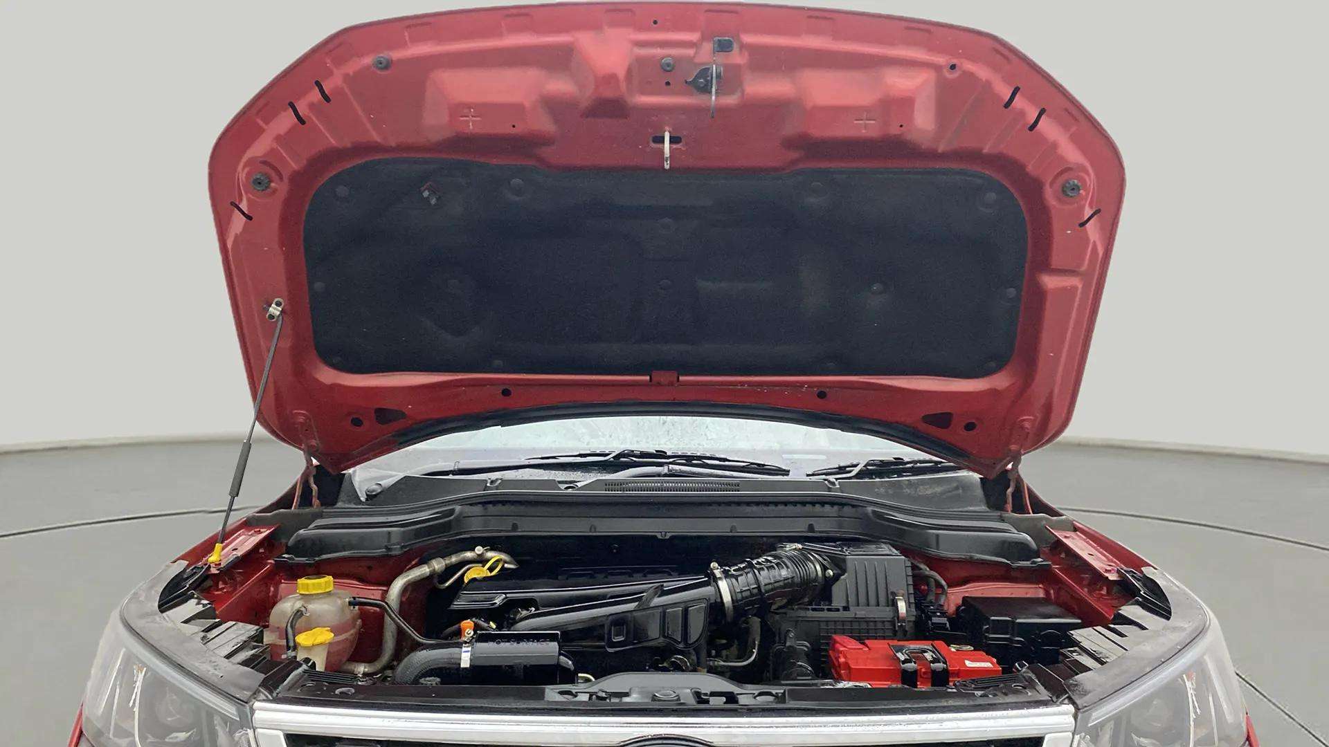 Engine-Full-View-With-Bonnet-Open-13