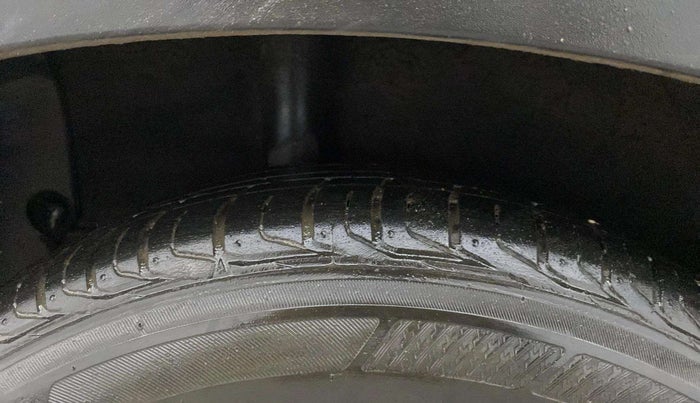 2021 KIA SONET HTX 1.5, Diesel, Manual, 92,006 km, Right Rear Tyre Tread