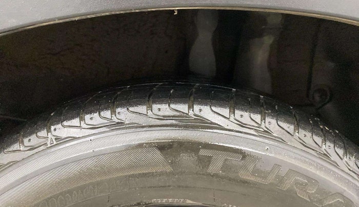 2021 KIA SONET HTX 1.5, Diesel, Manual, 92,006 km, Left Rear Tyre Tread