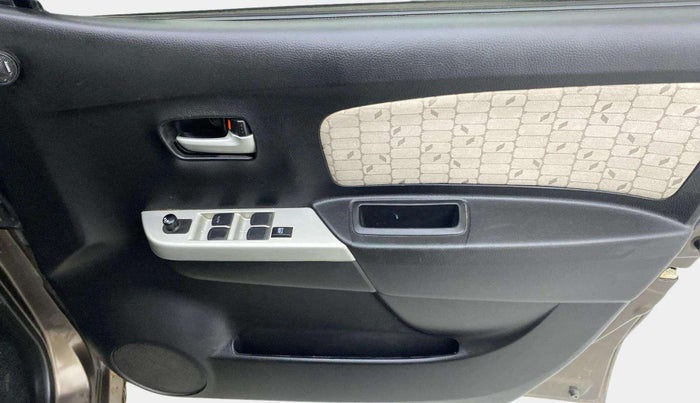 2016 Maruti Wagon R 1.0 VXI AMT, Petrol, Automatic, 61,247 km, Driver Side Door Panels Control